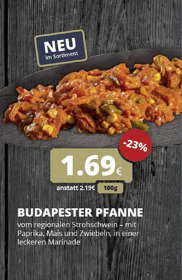BUDAPESTER PFANNE vom regionalen Strohschnwein – mit Paprika, Mais und Zwiebeln, in einer leckeren Marinade