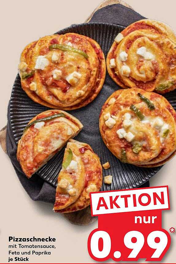 Pizzaschnäcke mit Tomatensauce, Feta und Paprika
