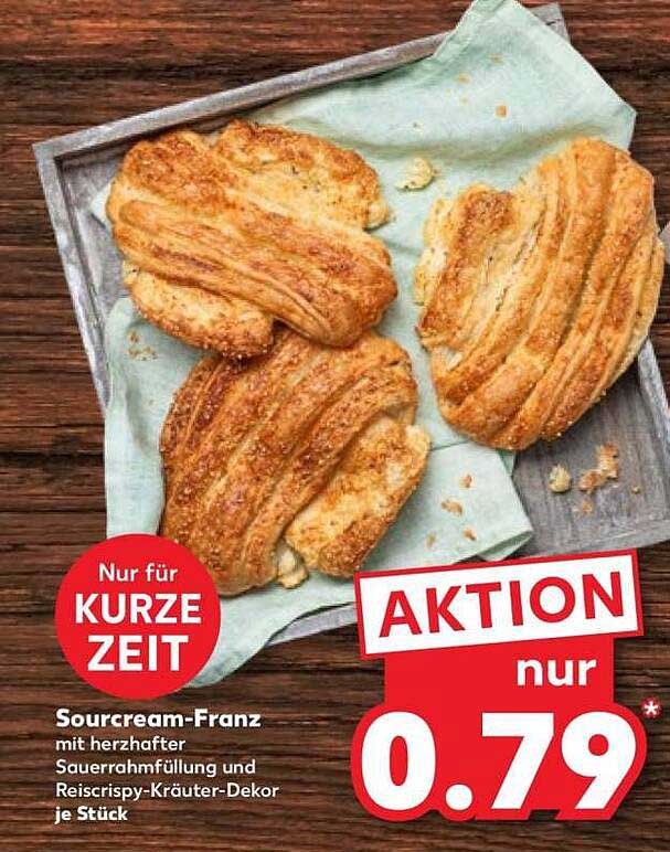 Sourcream-Franz mit herzhafter Sauerrahmfüllung und Reiscrispy-Kräuter-Dekor je Stück