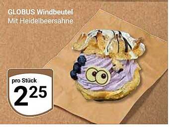 GLOBUS Windbeutel mit Heidelbeersahne