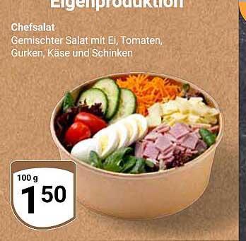 Chefsalat - Gemischter Salat mit Ei, Tomaten, Gurken, Käse und Schinken