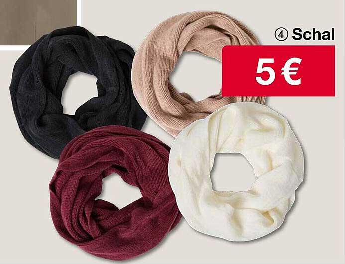 Schal aus weichem Material in vier verschiedenen Farben