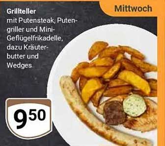Grillteller mit Putenschnitzel, Putengriller und Mini- Geflügelfrikadelle, dazu Kräuterbutter und Wedges