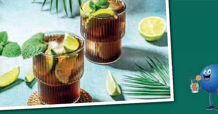 Erfrischendes Getränk mit Limette und Minze