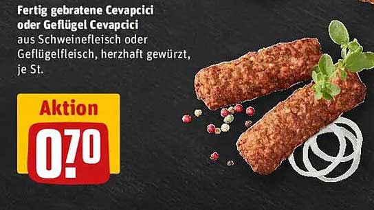 Fertig gebratene Cevapcici oder Geflügel Cevapcici aus Schweinefleisch oder Geflügel, herzhaft gewürzt, je St.
