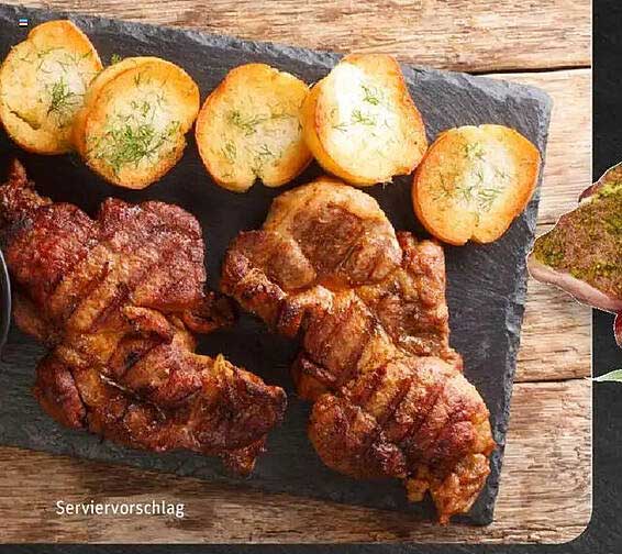 Saftige Grillsteaks mit knusprigen Bratkartoffeln