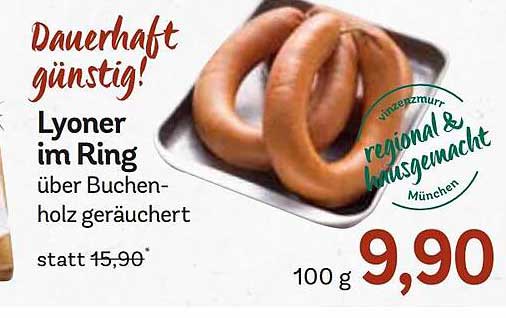 Lyoner im Ring über Buchenholz geräuchert