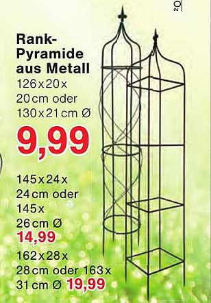 Rank-Pyramide aus Metall