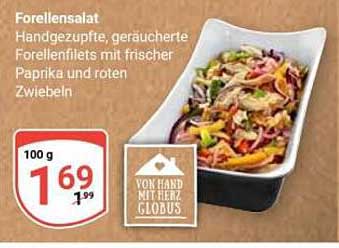Forellensalat - Handgezupfte, geräucherte Forellenfilets mit frischer Paprika und roten Zwiebeln