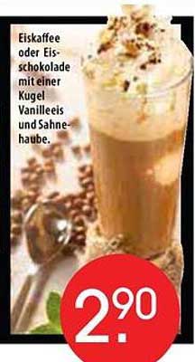 Eiskaffee oder Eis-Schokolade mit einer Kugel Vanilleeis und Sahnehaube.