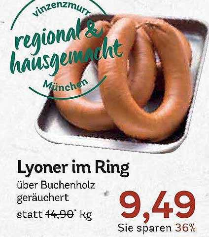 Lyoner im Ring über Buchenholz geräuchert