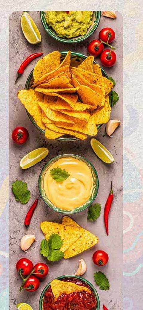 Tortilla Chips mit Dips