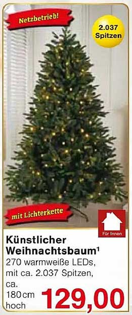 Künstlicher Weihnachtsbaum mit Lichtkette