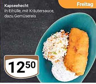 Kapseehecht in Eihülle, mit Kräutersauce, dazu Gemüsereis