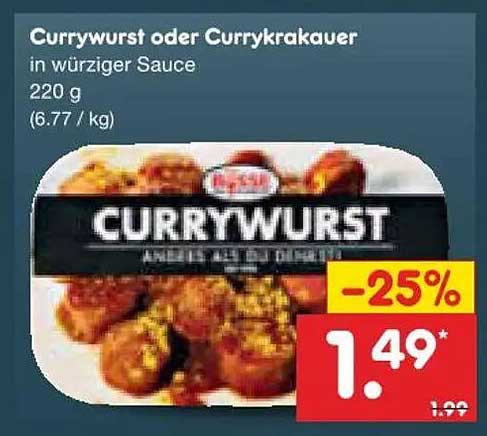 Currywurst oder Currykrakauer in würziger Sauce
