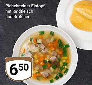 Pichelsteiner Eintopf mit Rindfleisch und Brötchen