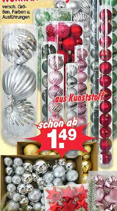 Schöne Weihnachtsbaumkugeln aus Kunststoff in verschiedenen Farben und Größen