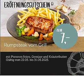 Rumpsteak vom Grill mit Pommes frites, Gemüse und Kräuterbutter