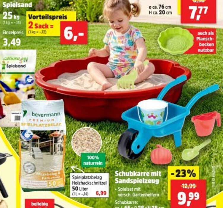 Schubkarre mit Sandspielzeug
