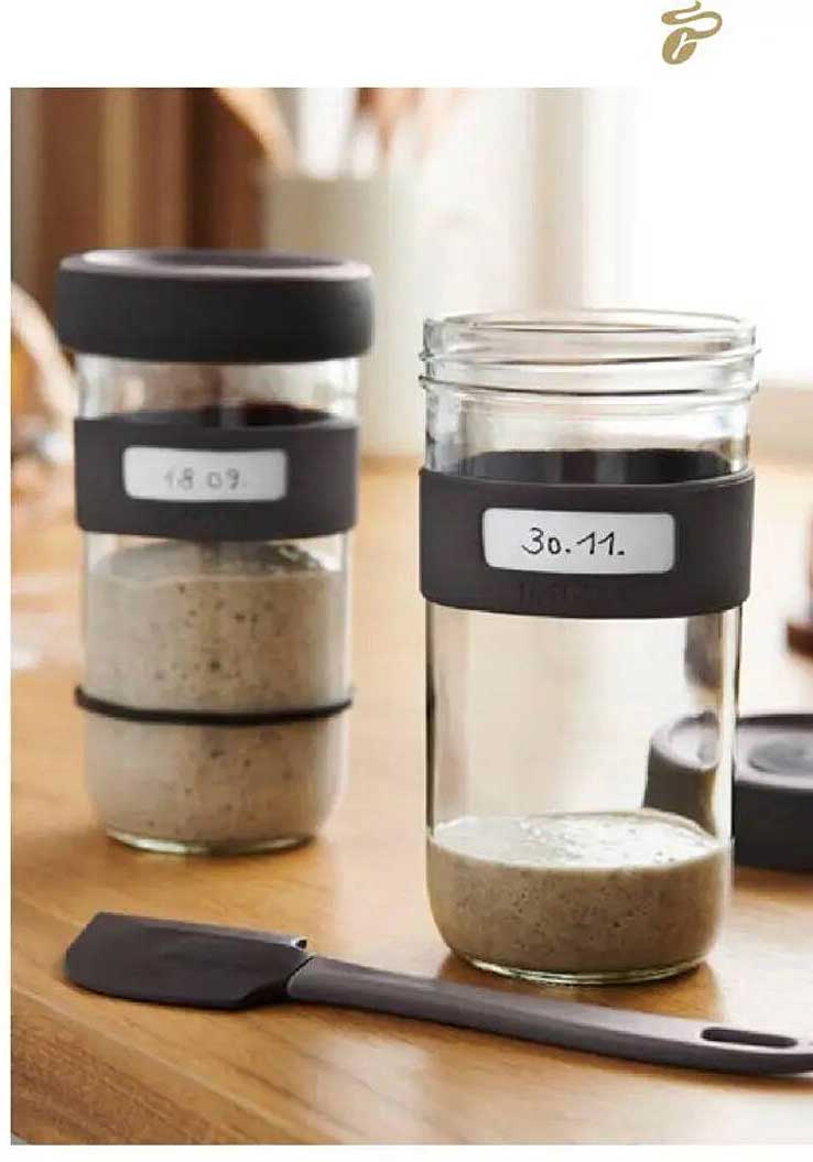 Sauerteig-Set mit Aufbewahrungsgläsern und Spatel