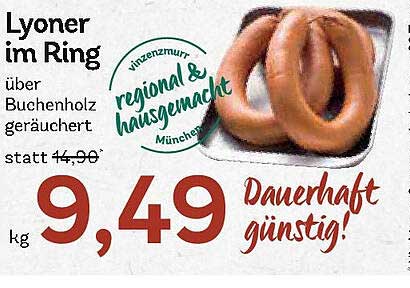 Lyoner im Ring über Buchenholz geräuchert