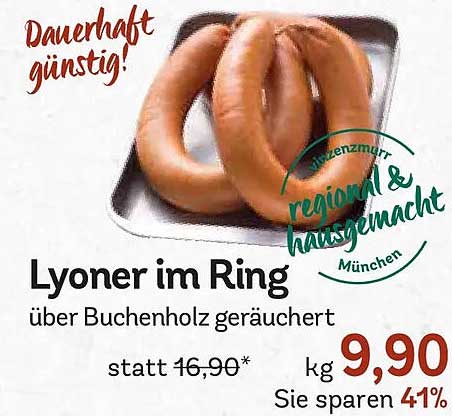 Lyoner im Ring über Buchenholz geräuchert