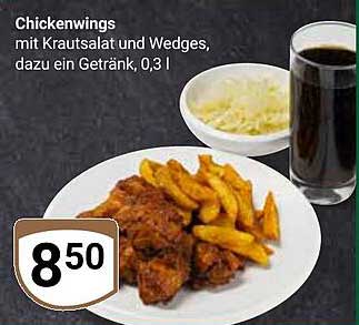 Chickenwings mit Krautsalat und Wedges, dazu ein Getränk, 0,3 l