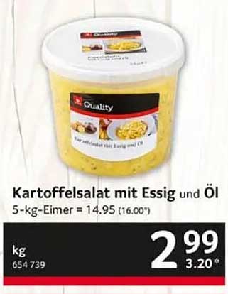 Kartoffelsalat mit Essig und Öl