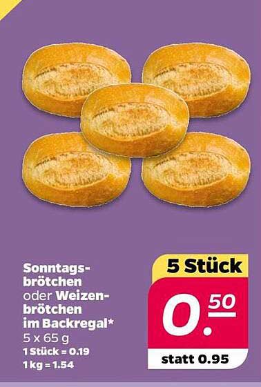 Sonntagsbrötchen oder Weizenbrötchen im Backregal - 5 Stück
