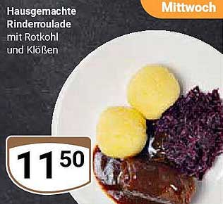 Hausgemachte Rinderroulade mit Rotkohl und Klößen