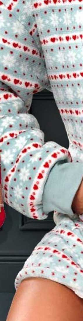 Gemütlicher Trend-Pullover mit Herzchenmuster