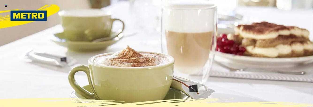 Cappuccino mit Zimt und Zucker