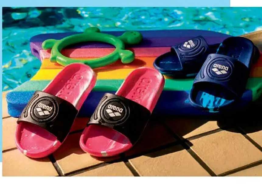 Arena Badeschuhe für den perfekten Sommerauftritt