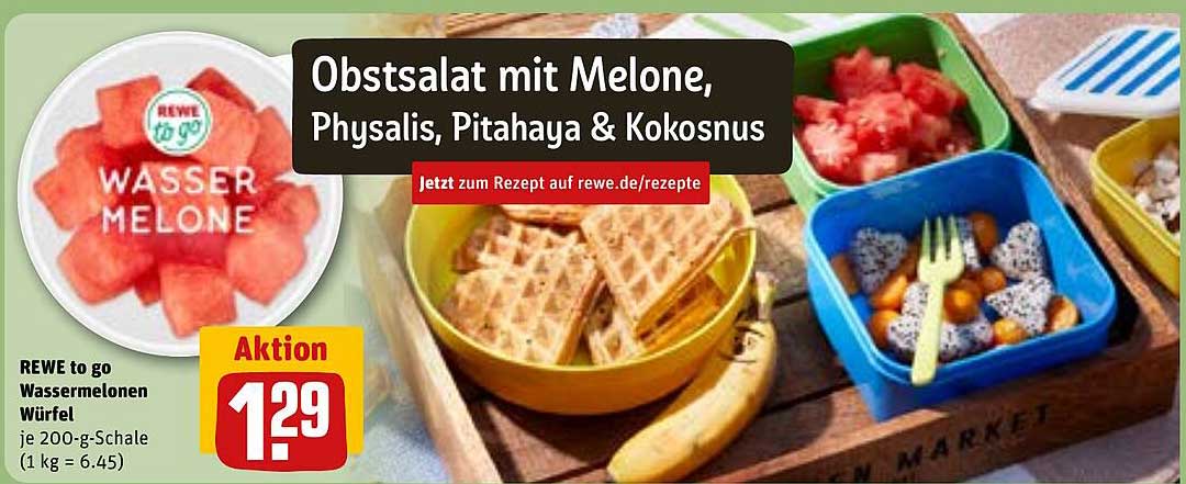 Obstsalat mit Melone, Physalis, Pitahaya & Kokosnus