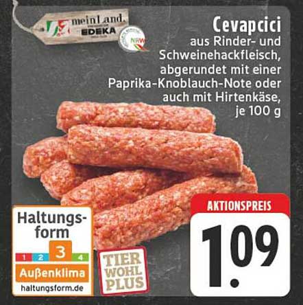 Cevapcici aus Rinder- und Schweinehackfleisch, abgerundet mit Paprika-Knoblauch-Note
