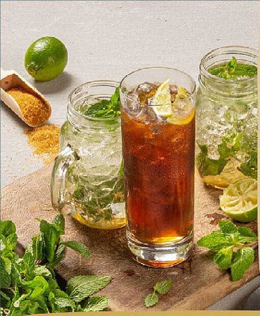 Erfrischendes Getränkepaket mit Minze und Limette
